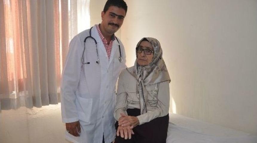 (&ouml;zel) G&ouml;ğs&uuml;nden &Uuml;&ccedil; Bu&ccedil;uk Kilo T&uuml;m&ouml;r &Ccedil;ıktı