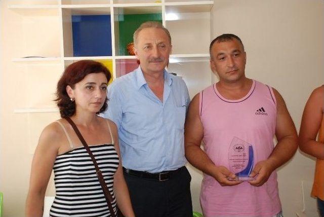 Didim&rsquo;de 2 Engelliye Ak&uuml;l&uuml; Ara&ccedil; Teslim Edildi 1