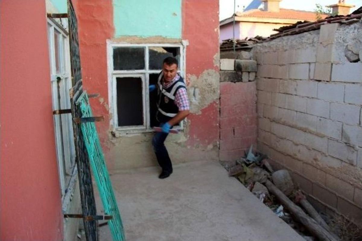 Uyuşturucuyu Pazarladıkları Kadınlara Sattırmışlar