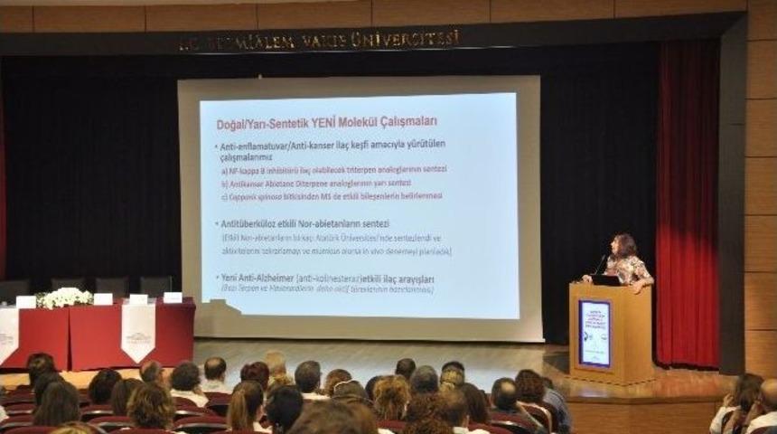 Geleneksel Bitkisel Tıbbi &Uuml;r&uuml;n Ruhsatlandırma Konferansı D&uuml;zenlendi