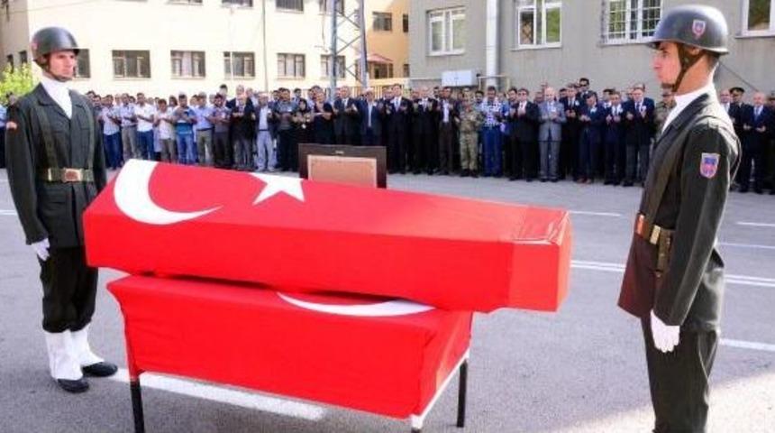 Şehit K&ouml;y Korucusu Dualarla Uğurlandı