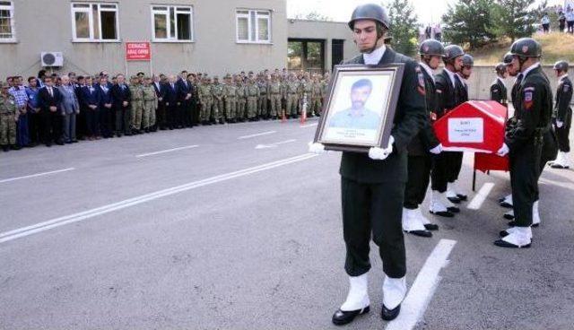 Şehit K&ouml;y Korucusu Dualarla Uğurlandı 1