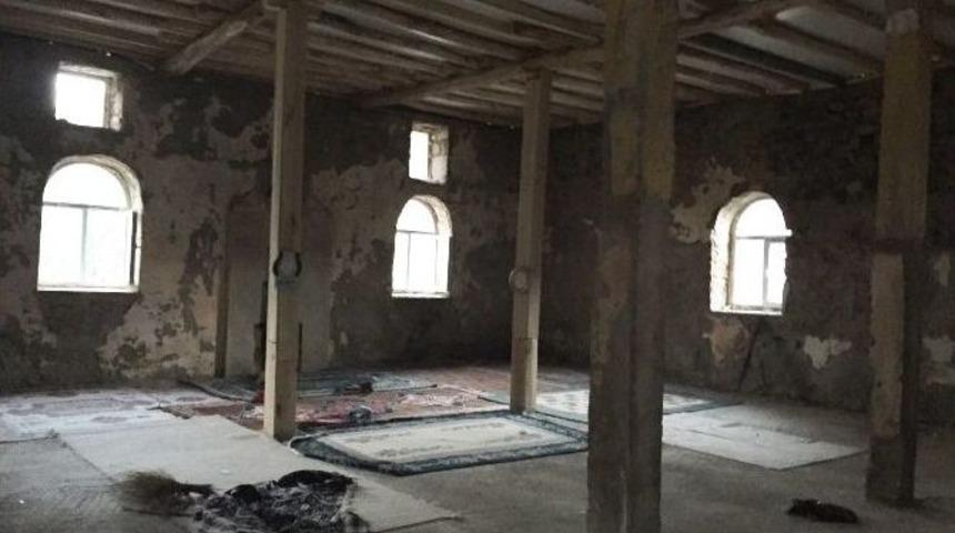 Pkk Camiyi Karargah Olarak Kullanmış