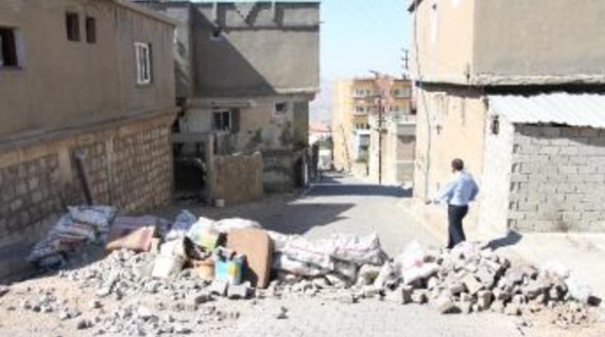 Şırnak&rsquo;ta Ydg-h &Uuml;yeleri Polise Saldırdı