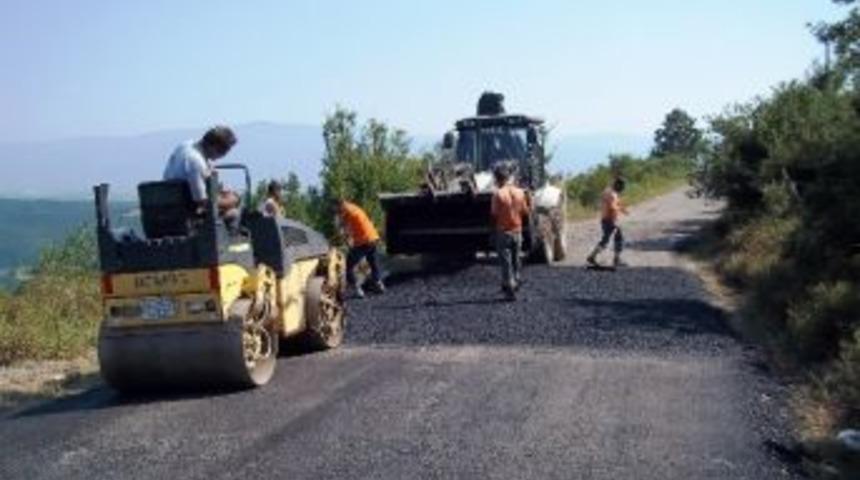 İzmit Belediyesi Yassıbağ&rsquo;da Asfalt &Ccedil;alışması Yaptı