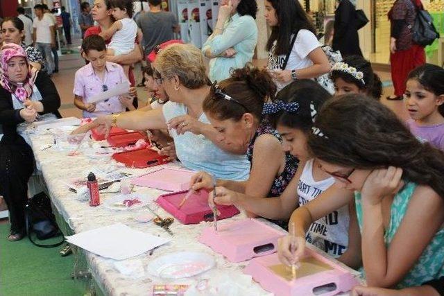 Forum Gaziantep’te Kadınlar Dekoratif Tepsi Süsledi 2