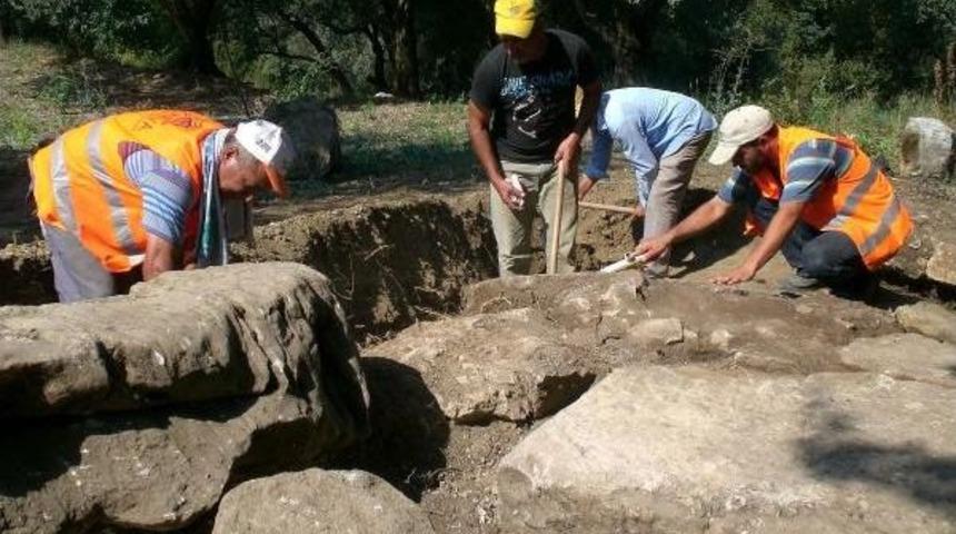 Stratonikeia'da 2 Bin Yıllık L&uuml;ks Tuvaletler