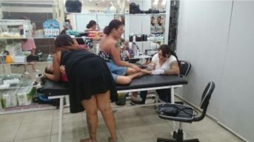 İngiliz Kadının D&ouml;vme Korkusu