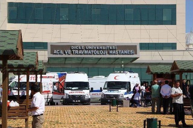 Diyarbakır&rsquo;da &Ccedil;atışma: 4 Asker Yaralı 2