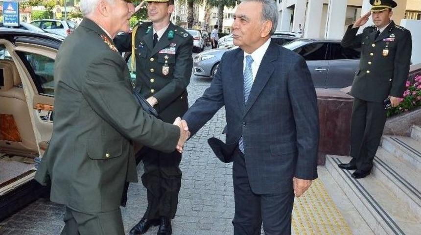 Ege Ordu Komutanından İlk Ziyaret