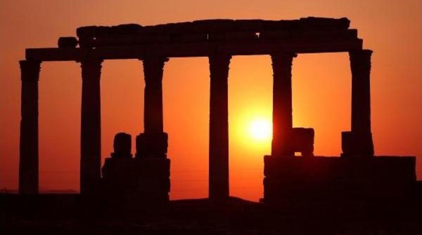 Laodikya'da 7 Yılda 2 Bin 300 Eser G&uuml;n Y&uuml;z&uuml;ne &Ccedil;ıkarıldı