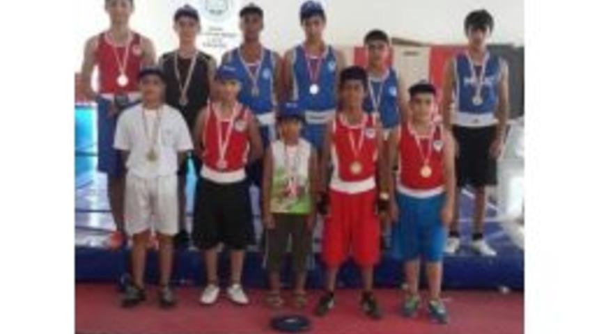 Meskisporlu Boks&ouml;rlerin Başarısı