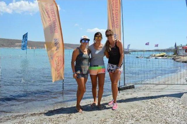 Çağla, Lena Ve Fulya, Windsurf Slalom Dünya Kupası'nda Iddialı