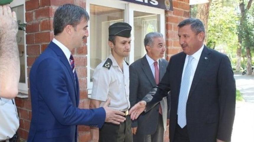 Vali Şerif Yılmaz&rsquo;dan Sıla-i Rahim