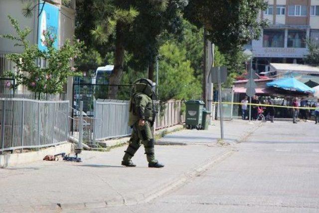 Çevik Kuvvet Binası Arkasına Bırakılan Çanta Polisi Alarma Geçirdi