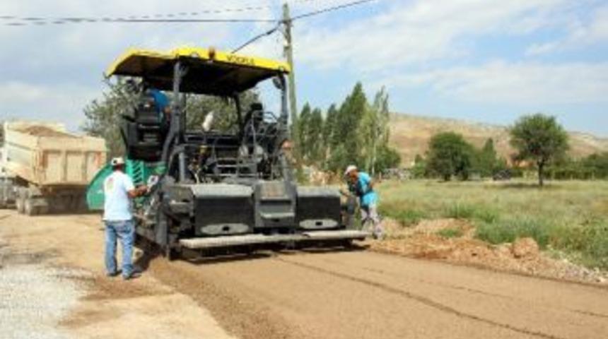 &Ccedil;ankırı&rsquo;da Sathi Kaplama &Ccedil;alışmaları Devam Ediyor