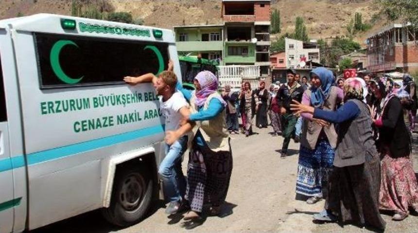 Şehit K&ouml;y Korucusu Dualarla Uğurlandı (2)