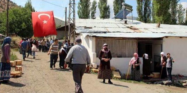 Şehit Köy Korucusu Dualarla Uğurlandı (2)