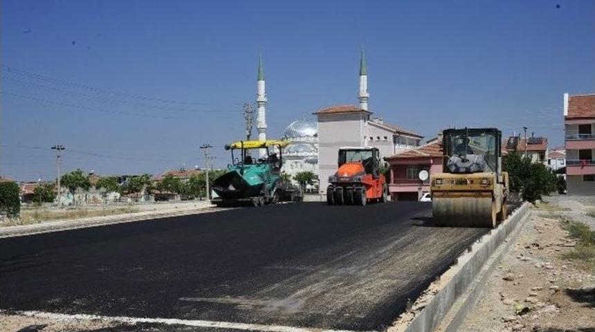 Karaman&rsquo;da Semt Spor Sahalarında &Ccedil;alışmalar Devam Ediyor