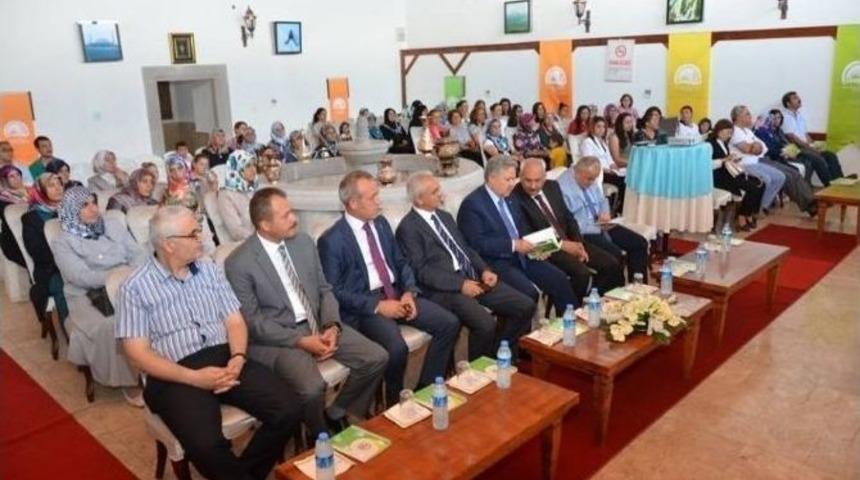 Kadın &Ccedil;ift&ccedil;iler Bilin&ccedil;leniyor