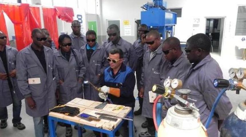 Nijeryalı Gen&ccedil;lere Eskişehir'de Kaynak&ccedil;ılık Eğitimi