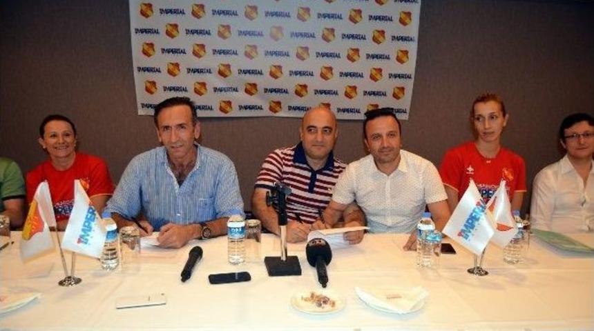 İdmanocağı Bayan Voleybol Takımı, Sponsoru İmperial Hastanesi İle S&ouml;zleşme Yeniledi