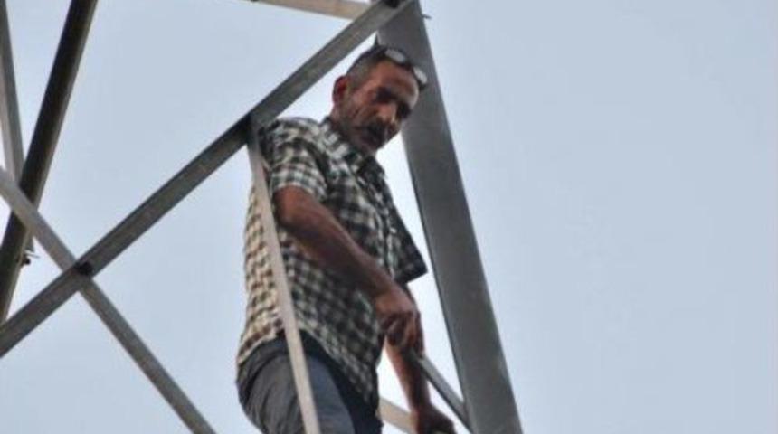 Elektrik Direğinde Intihar Girişimi