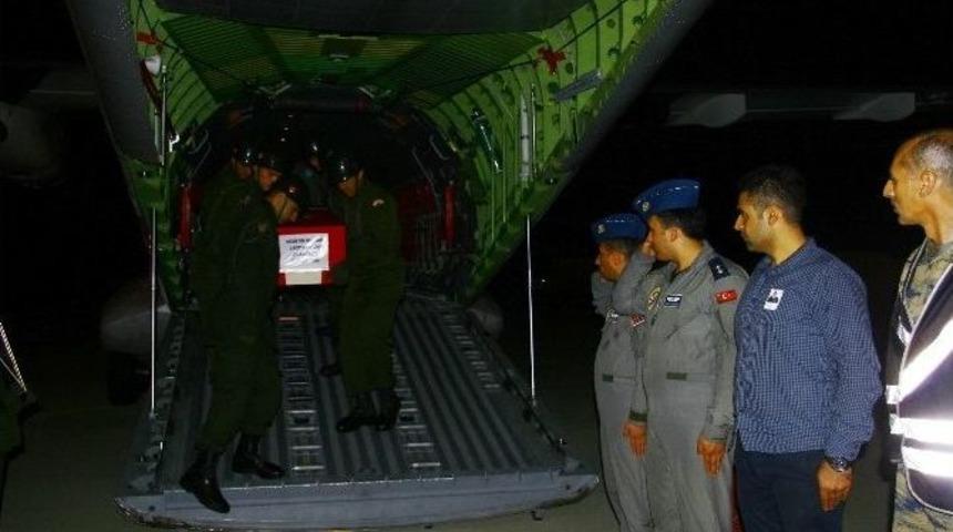 Van&rsquo;da Şehit Olan Uzman &Ccedil;avuşun Naaşı Memleketi Afyonkarahisar&rsquo;a Getirildi