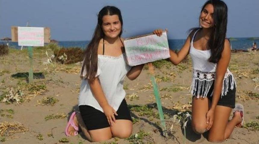 Young Volunteers Take Turn To Protect Sea Daffodils From Tourists In Southeastern Coast