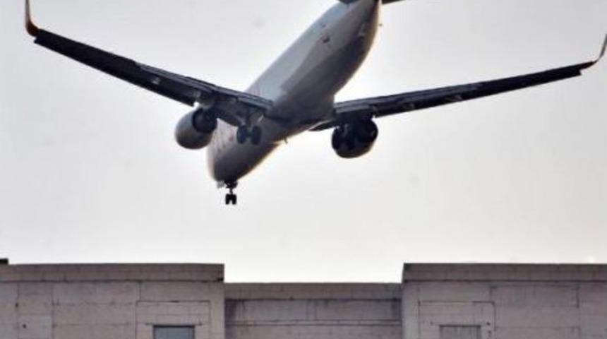 Emniyet M&uuml;d&uuml;rl&uuml;ğ&uuml; 14 Kat Yaptı, 'u&ccedil;ak &Ccedil;arpar' Diye 6 Katı Yıkılıyor