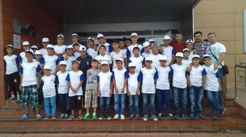 Hınıslı Gen&ccedil;ler Devletin Şefkatli Kollarında