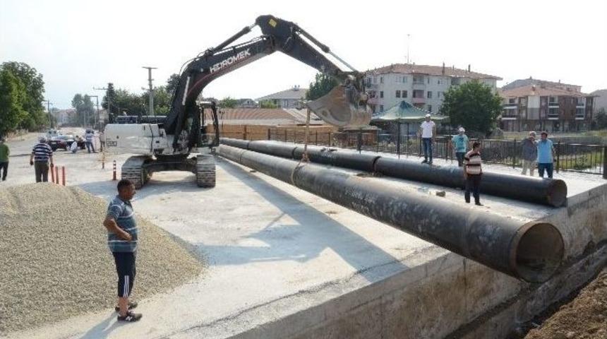 11 Mahallenin İ&ccedil;me Suyu İhtiyacını Karşılayan Hat Yenileniyor