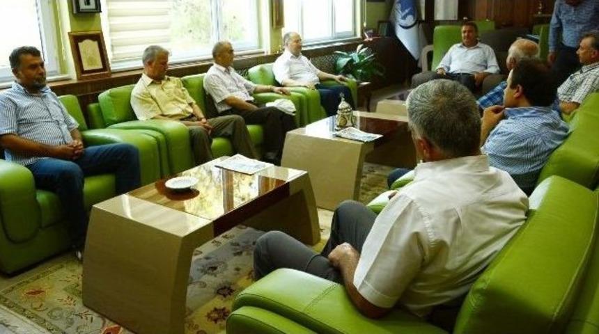 Afyonkarahisarlılardan Başkan &Ccedil;er&ccedil;i&rsquo;ye Ziyaret