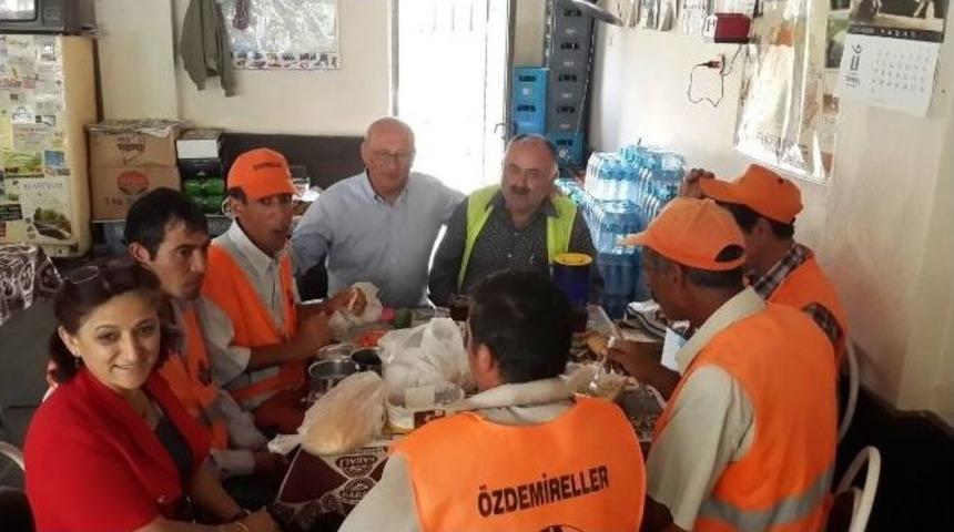 Milletvekili &Ccedil;akır&ouml;zer&rsquo;in Sivrihisar Ve &Ccedil;ifteler Temasları