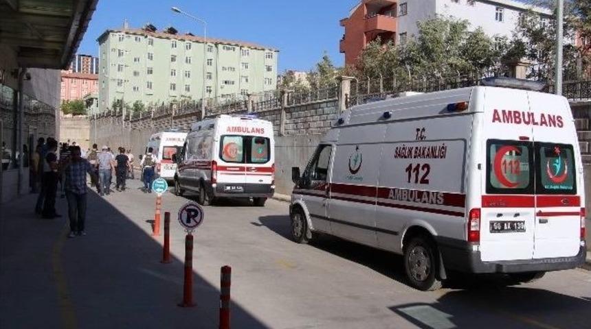Şehitlerin Cenazesi Hastaneye Getirildi