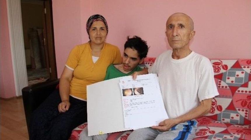 Kanser Olmasına Rağmen &Ccedil;ocuklarını Okutmak İ&ccedil;in &Ccedil;aycılık Yapıyor