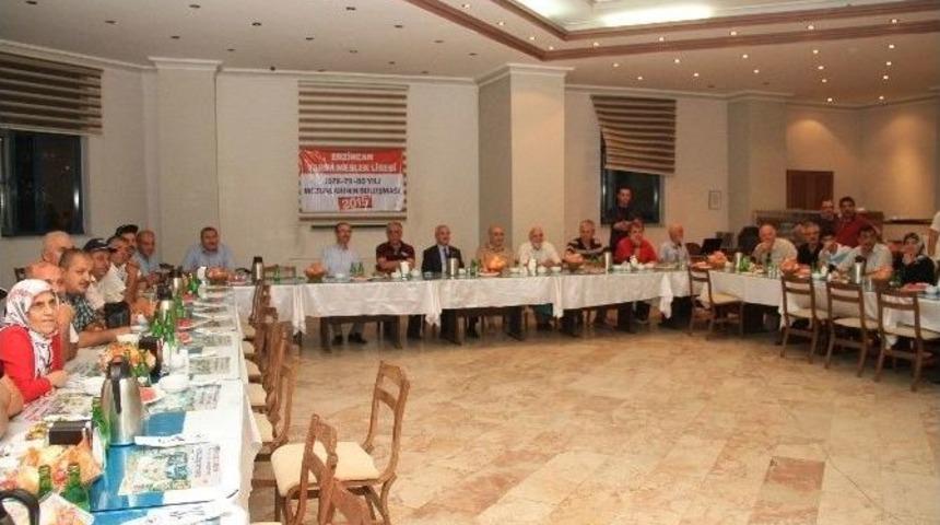 Ziraat Okulu Mezunları Yıllar Sonra Buluştu