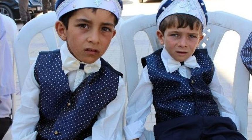 Kale İl&ccedil;esinde 70 &Ccedil;ocuk S&uuml;nnet Oldu