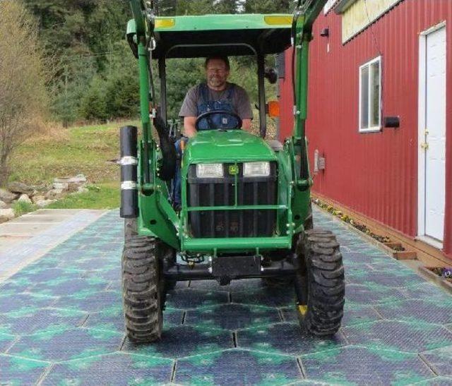 &ldquo;What If Solar-Powered Roads Replaced The Stressful Modern Highways?&rdquo; Asks An American Project 1