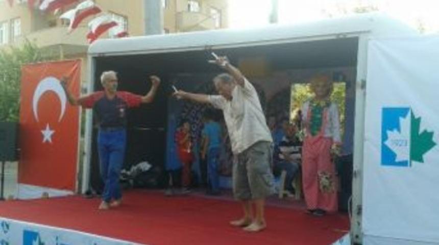 Mahalle Etkinliklerinde, &Ccedil;ocuklar Kadar B&uuml;y&uuml;klerde Eğleniyor