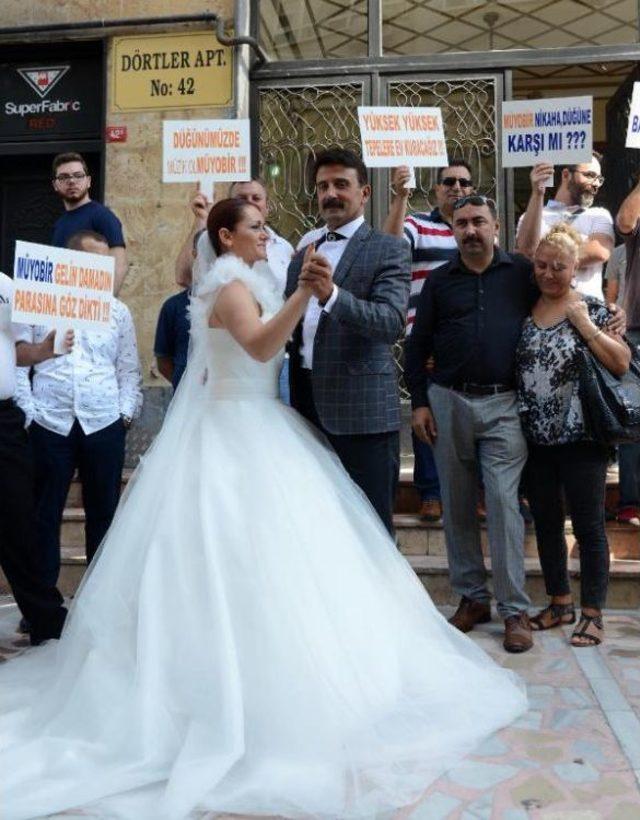 Düğün Salonu Işletmecilerinden Telif Hakkı Protestosu