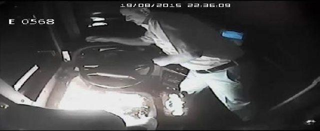 Molotoflu Saldırı Otobüs Kamerasında 3