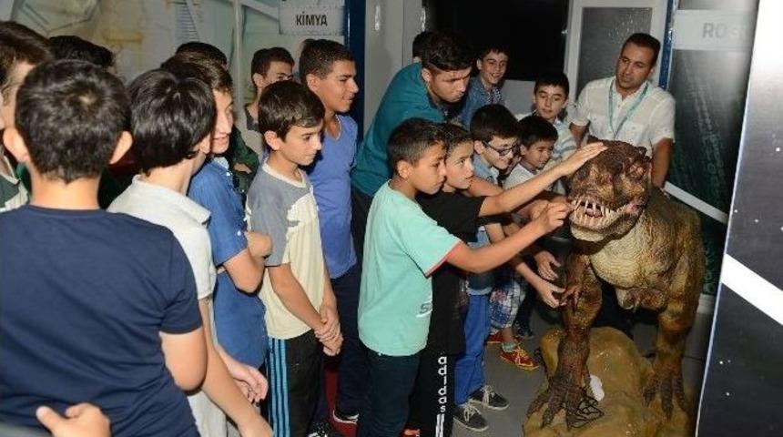 Bilim Tırı Kur&rsquo;an Kurslarında