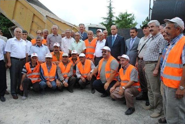 Vali Çomaktekin’den Köy Yollarındaki Çalışmalara İnceleme