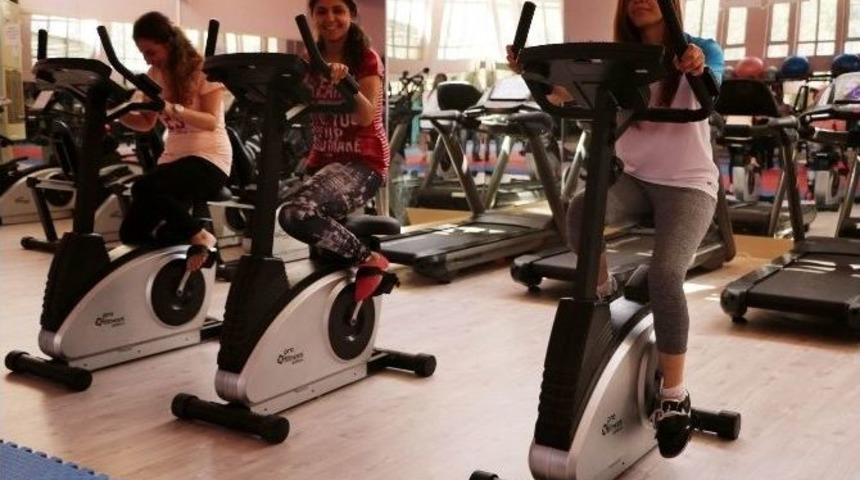 B&uuml;y&uuml;kşehirden &Uuml;cretsiz 5 Yıldızlı Spor Merkezi