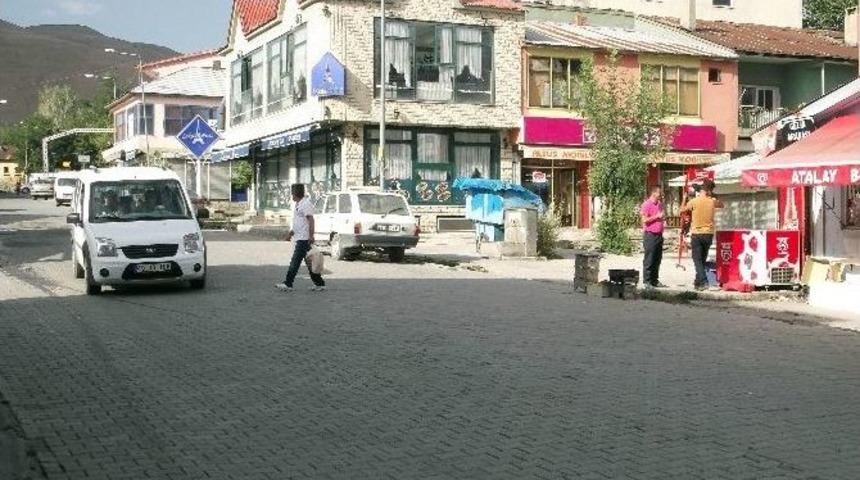 Varto&rsquo;da Esnaf Kepenk Kapattı