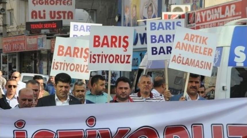 Cizre&rsquo;de Stk&rsquo;lar Barış İ&ccedil;in Y&uuml;r&uuml;d&uuml;