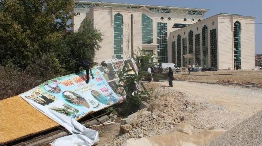 Başkent&rsquo;te İlkokul-&uuml;niversite Gerginliği