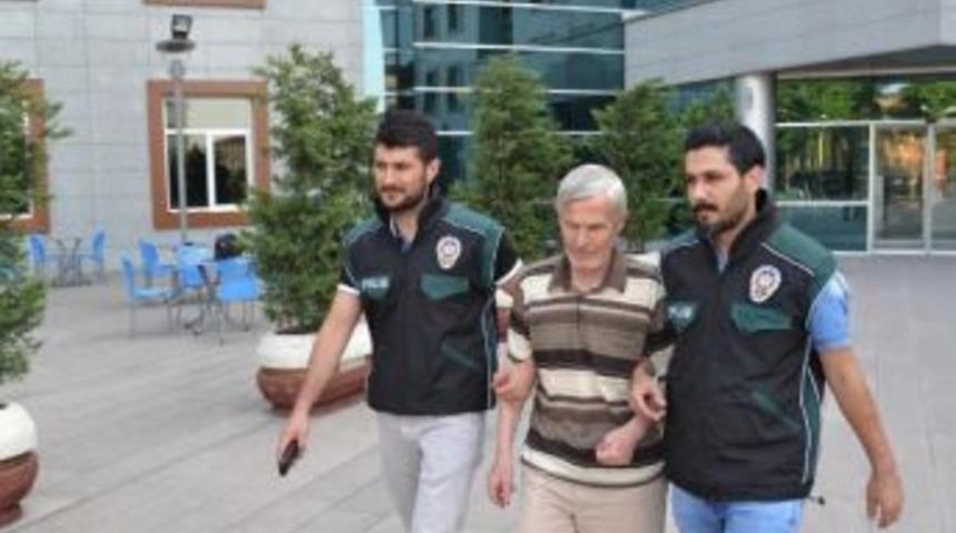 Uyuşturucu Satıcısı Eski Polis &Ccedil;ıktı