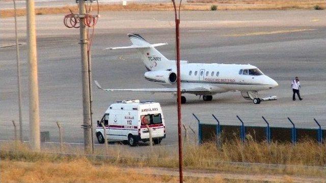 Tır Kazasında Yanan Sürücü Ambulans Uçakla Erzurum’a Sevk Edildi